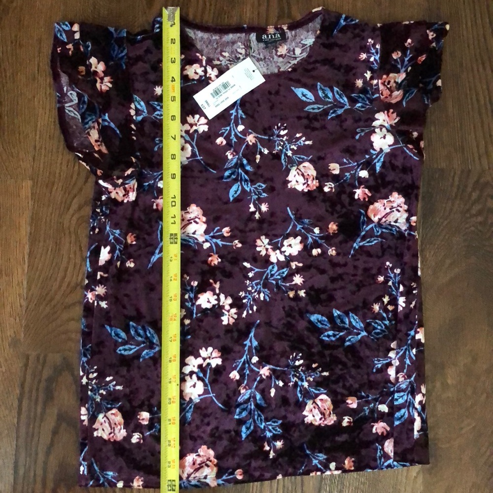 🎊HOST PICK🎊a.n.a Velvet Ruffle Tee - Picture 2 of 6
